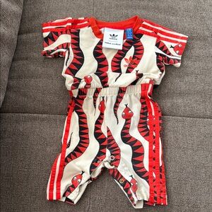 Adidas Kids Bodysuit - Red and Cream Snakes